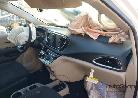 2024 Chrysler Voyager Lx z USA, uszkodzony, nr VIN 2C4RC1CG2RR146836